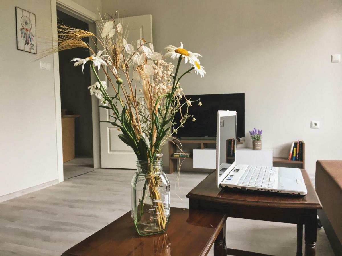 Azzurro Apartment - Ideal For Your Seaside Escape In Burgas Exterior photo