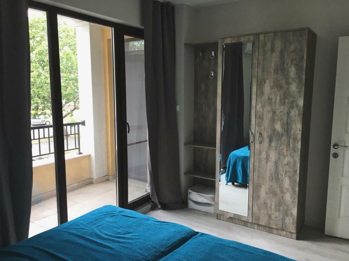 Azzurro Apartment - Ideal For Your Seaside Escape In Burgas Exterior photo